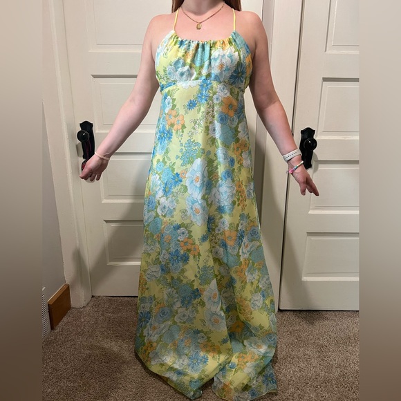 Beautiful 60’s-70’s Vintage Dress MOVING SALE! - Picture 11 of 11